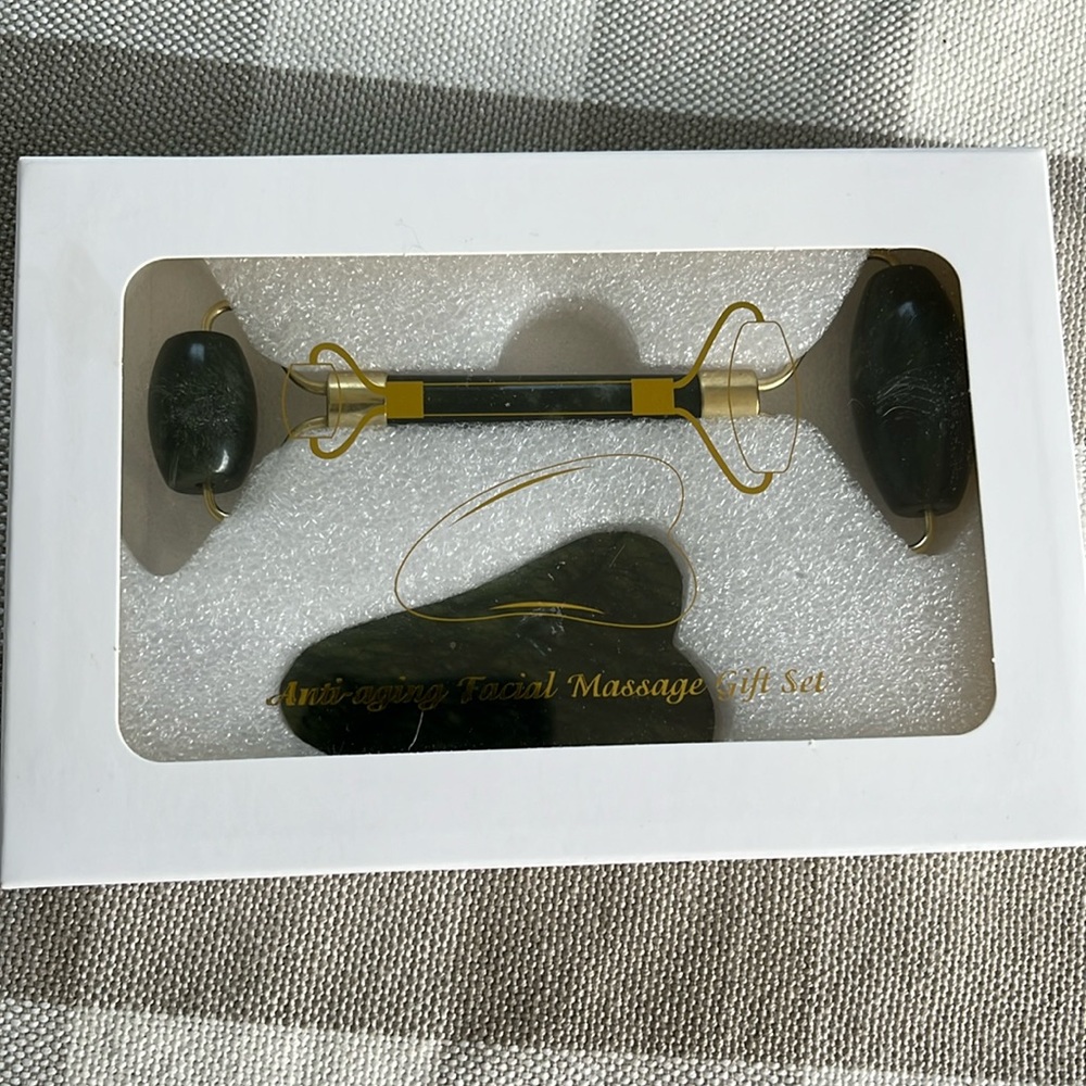 Anti-aging facial massage set